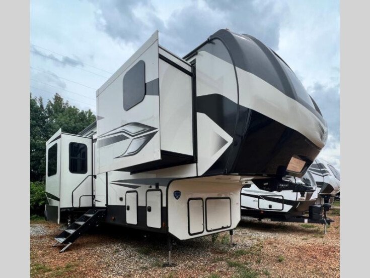 Thumbnail Photo undefined for 2022 Keystone Alpine 3790FK